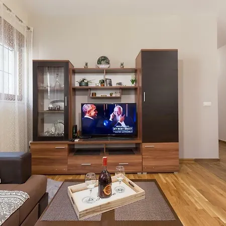 Emma Apartment